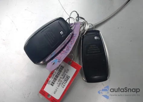 2019 Subaru Outback 3.6R Touring из США, поврежденный, VIN 4S4BSETC2K3217455